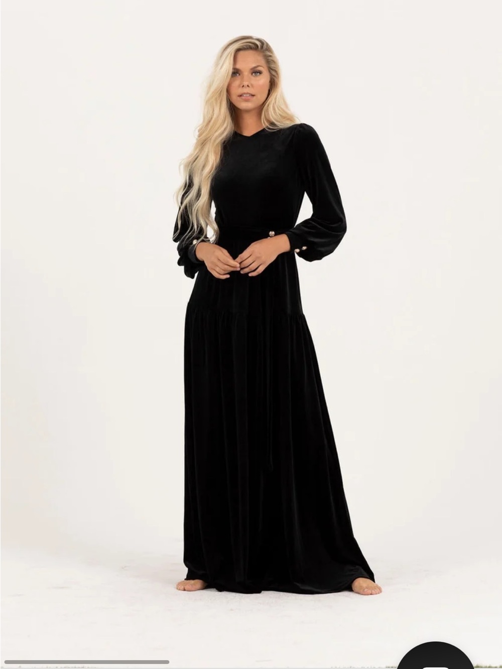 ALEEZA PARIS Elegant Black Velvet Maxi Dress with Long Sleeves XS NWT
